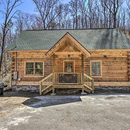 The Phoenix Cabin With Hot Tub In Gatlinburg! Exterior foto