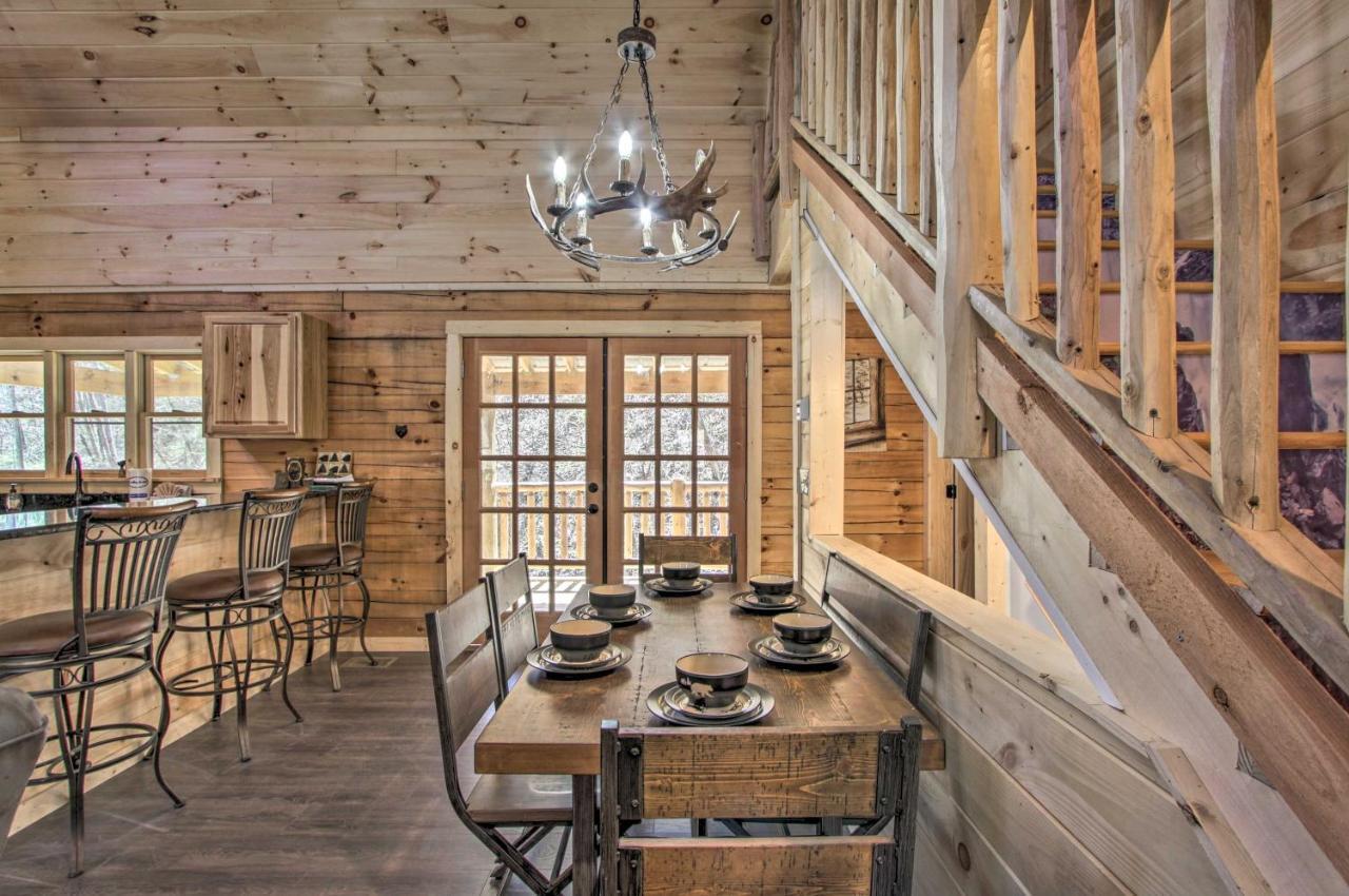 The Phoenix Cabin With Hot Tub In Gatlinburg! Exterior foto