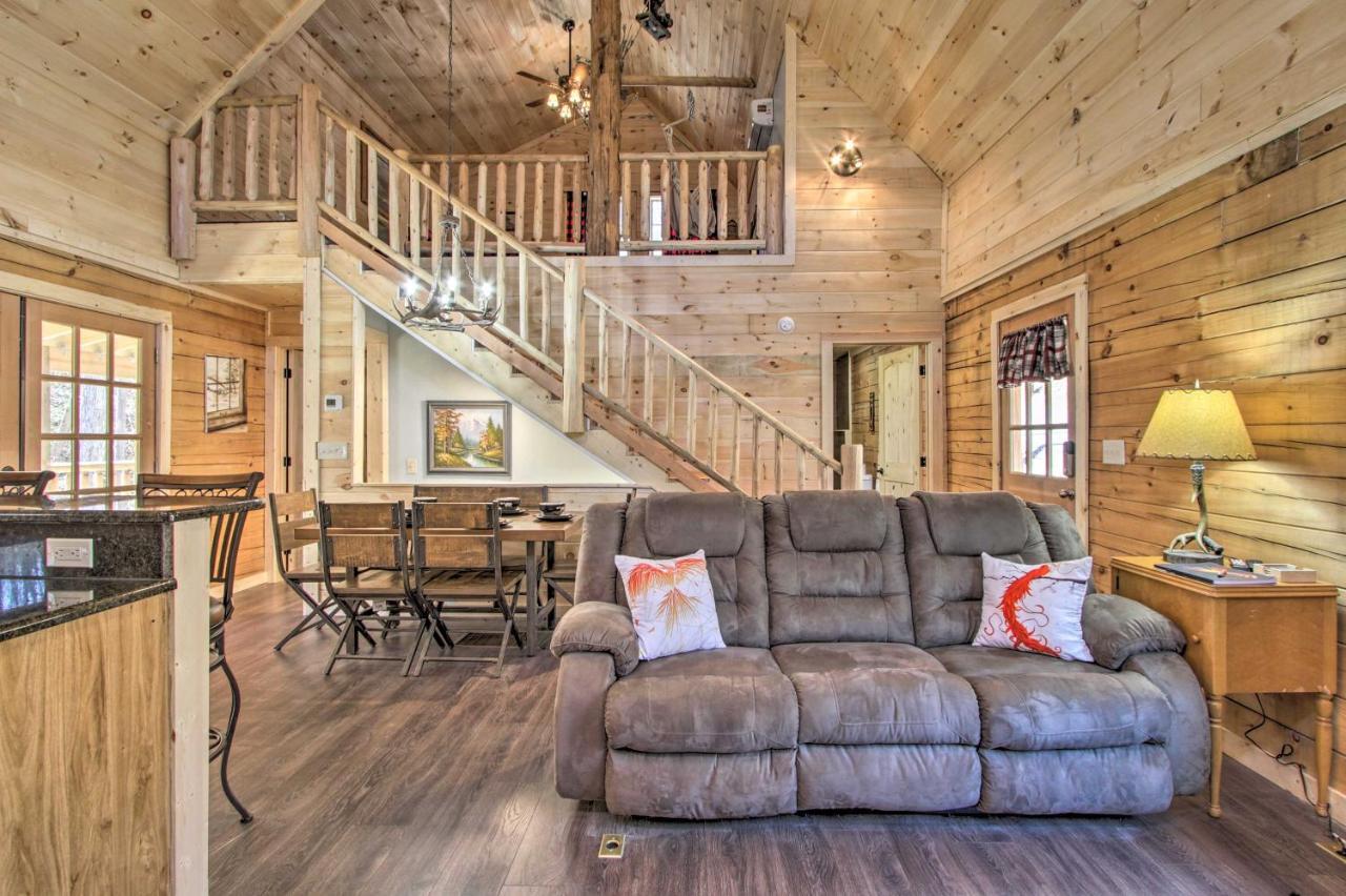 The Phoenix Cabin With Hot Tub In Gatlinburg! Exterior foto