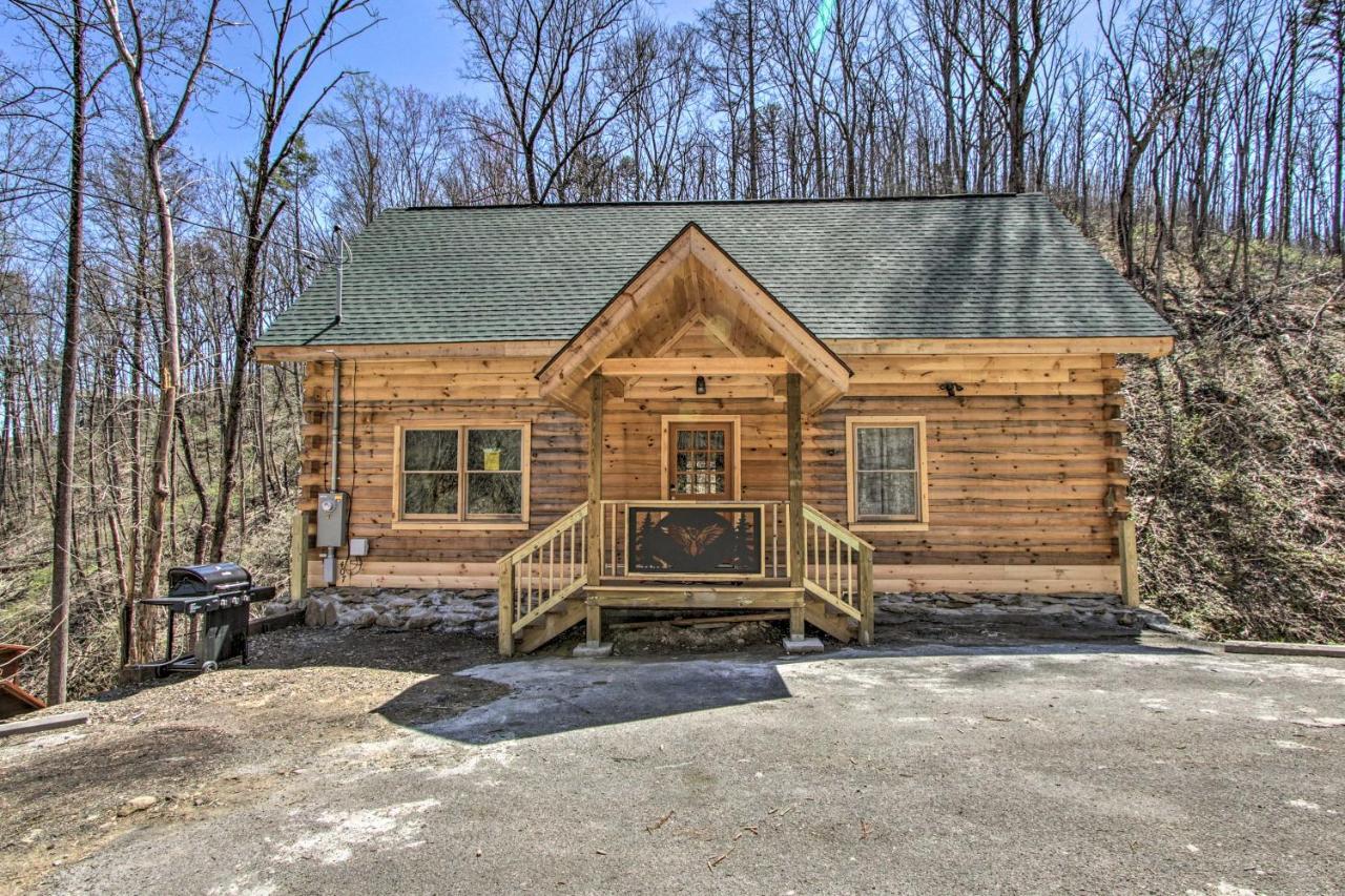 The Phoenix Cabin With Hot Tub In Gatlinburg! Exterior foto